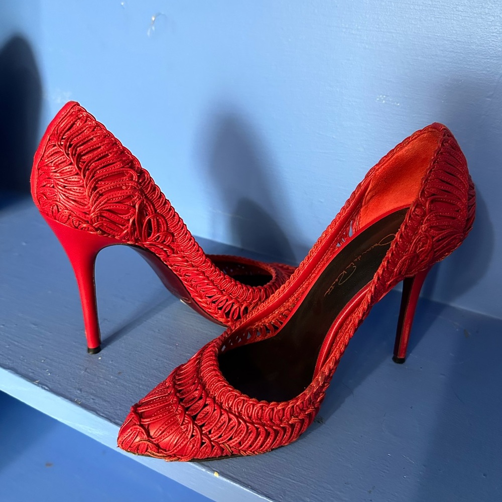 Oscar De La Renta Red Leather Woven Pumps